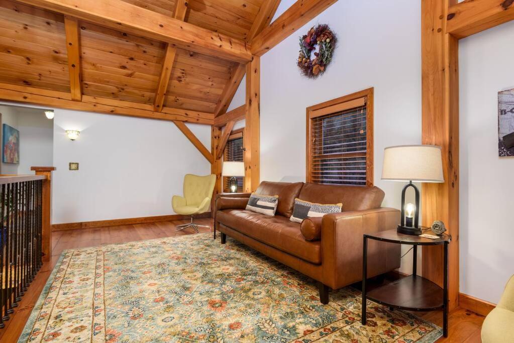 @ Riverside Manor * Dauphin
